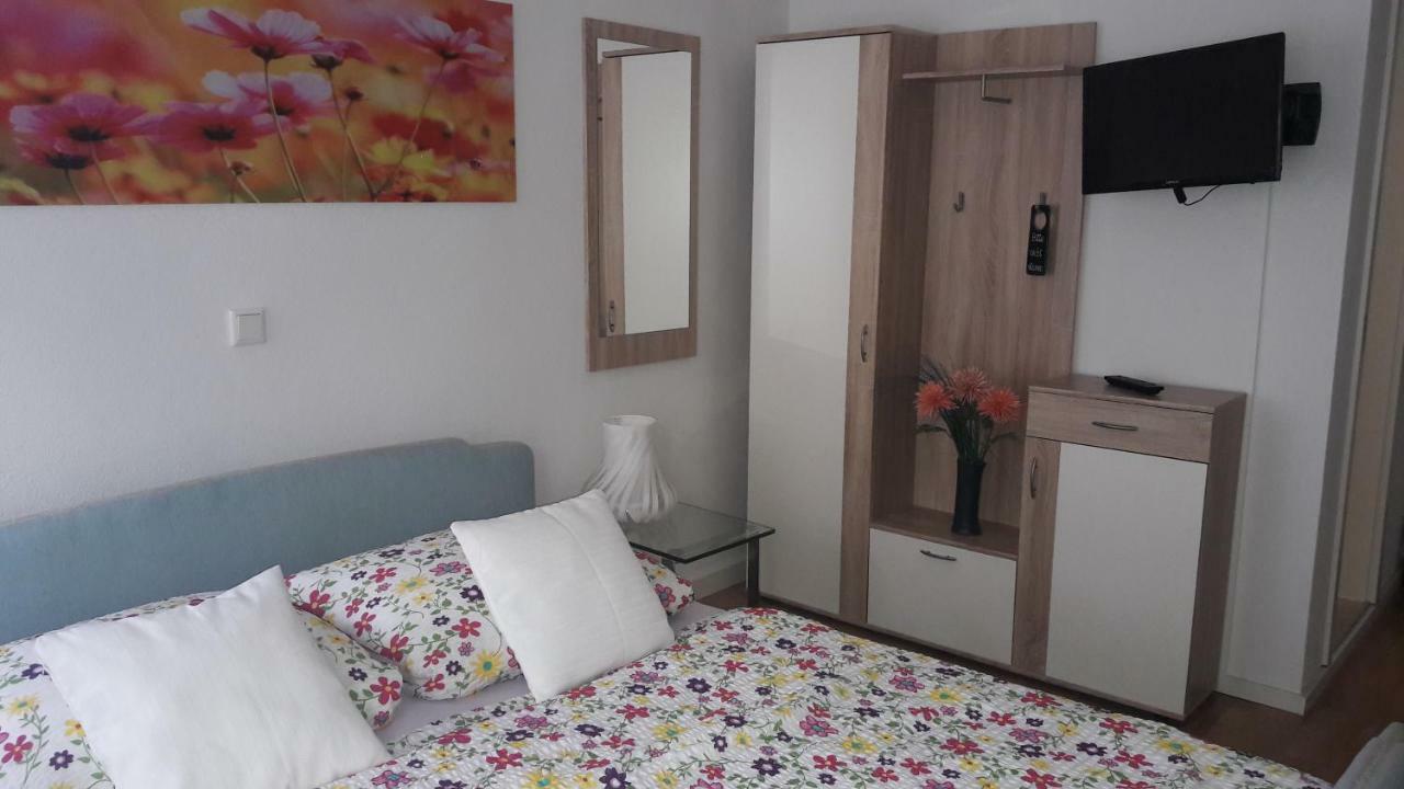 Pension Moserhaus ฮาร์บวร์ก ภายนอก รูปภาพ