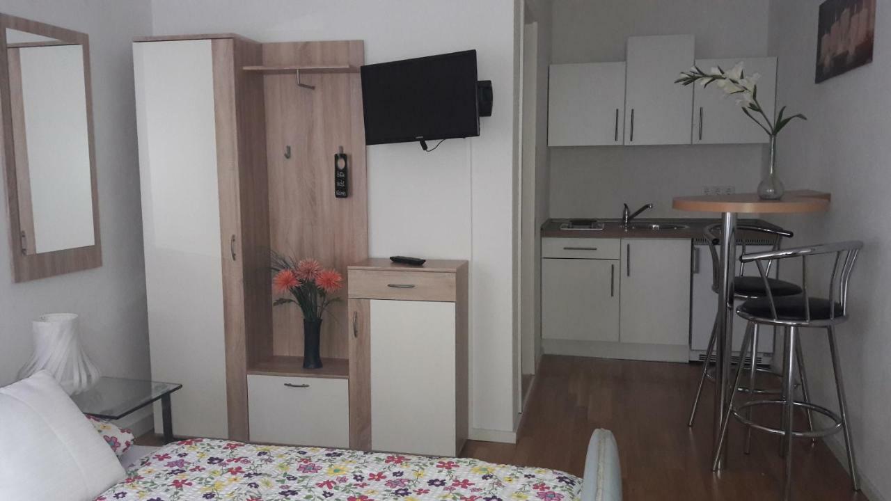 Pension Moserhaus ฮาร์บวร์ก ภายนอก รูปภาพ